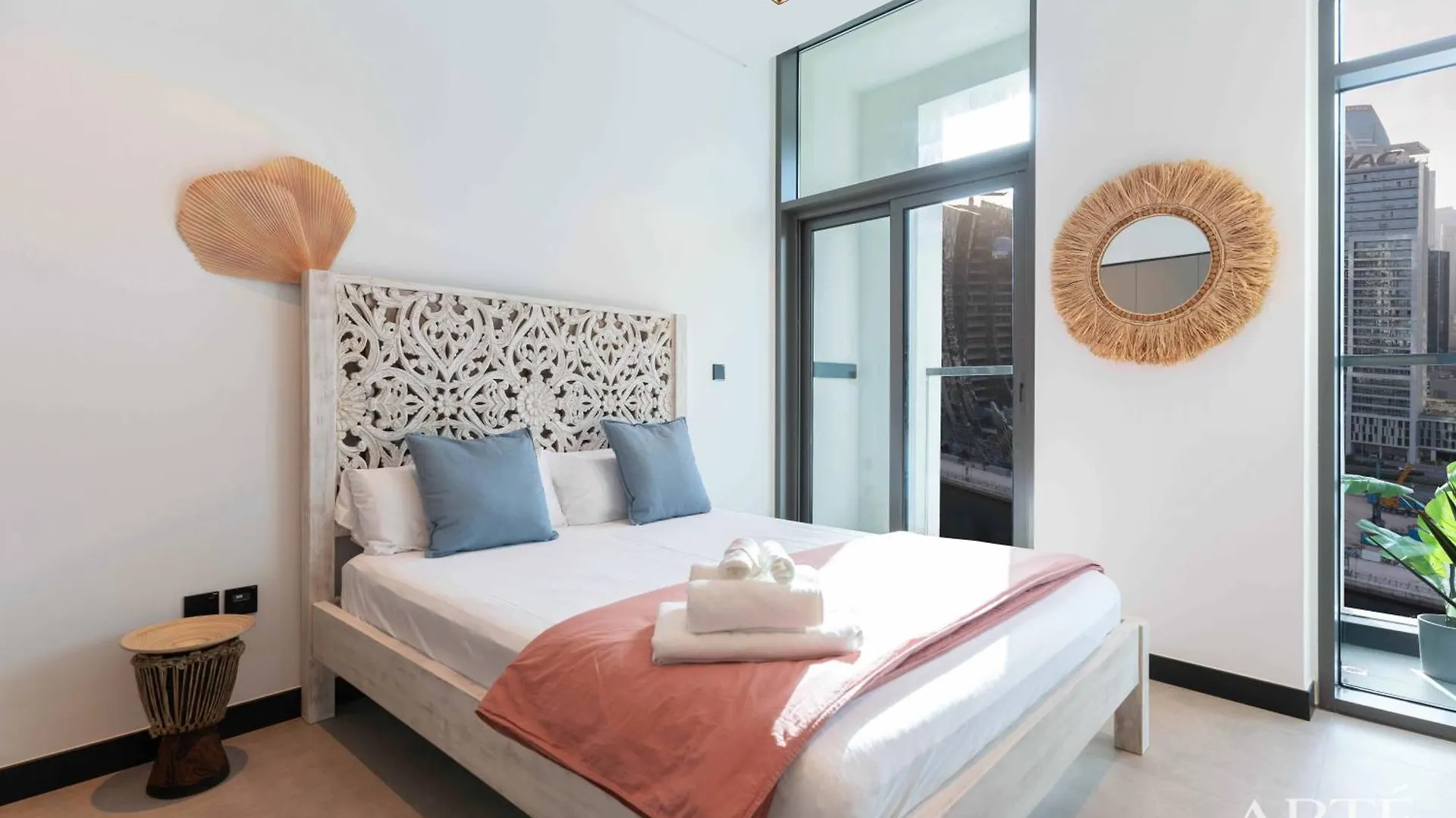 Arte - 1 Br: Artistic Wood Decor 10% Off. Apartment Dubai