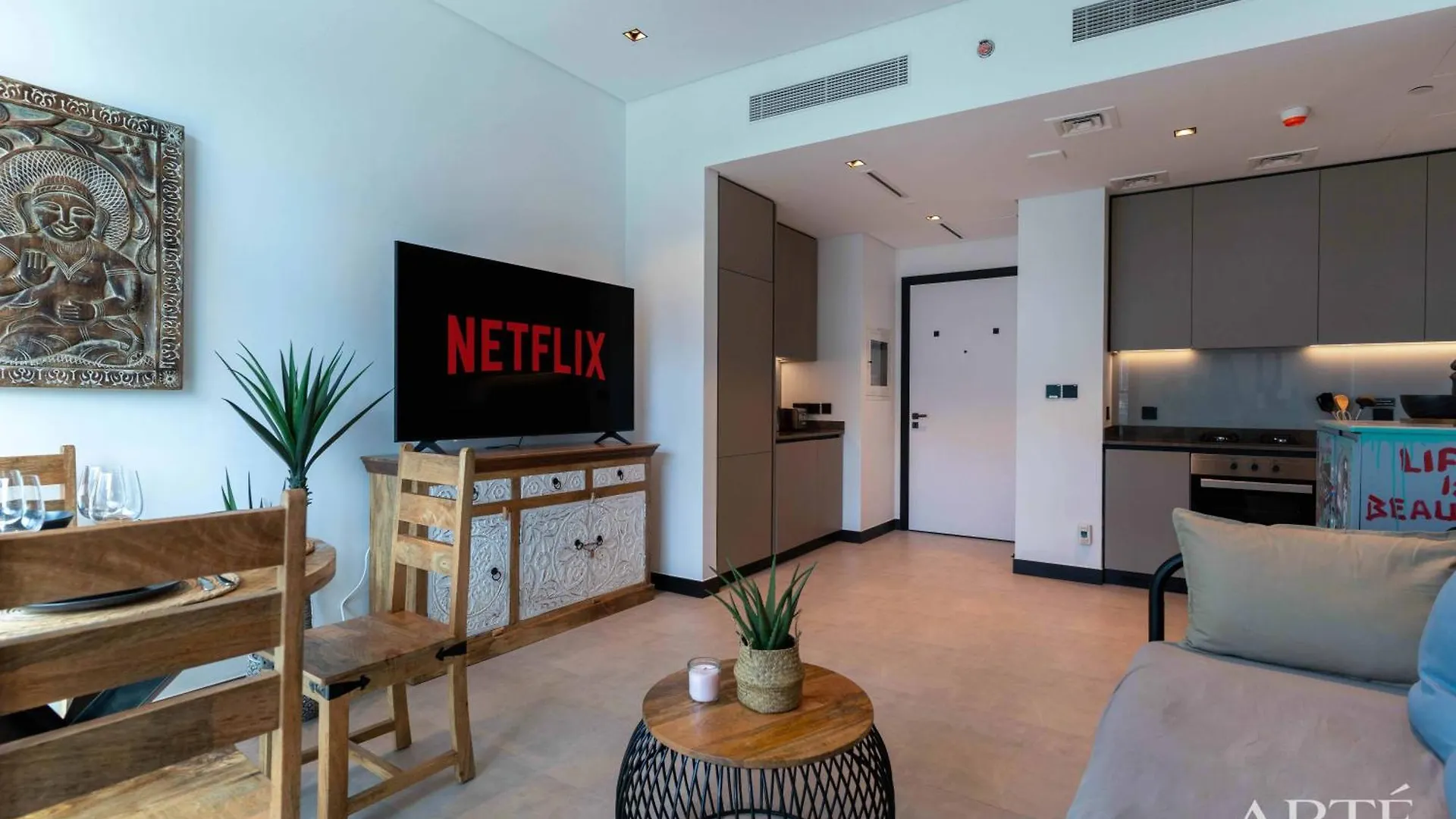 Apartmán Arte - 1 Br: Artistic Wood Decor 10% Off. Dubaj Spojené arabské emiráty
